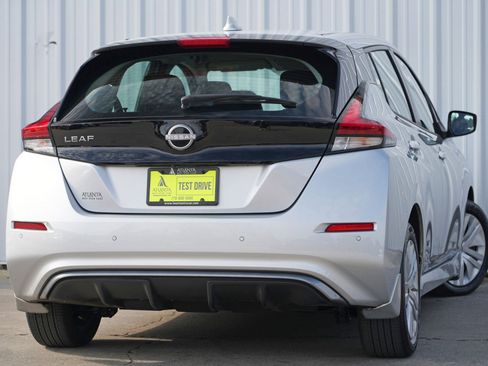 Used 2023 Nissan Leaf S image 4