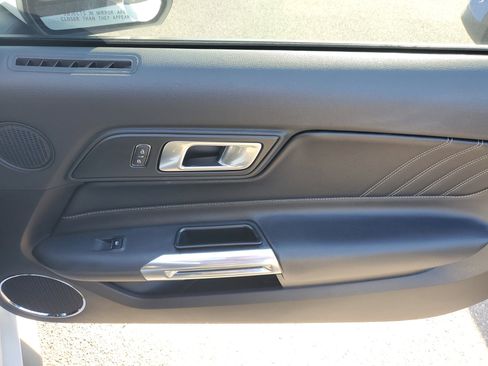 Used 2021 Ford Mustang Premium image 10