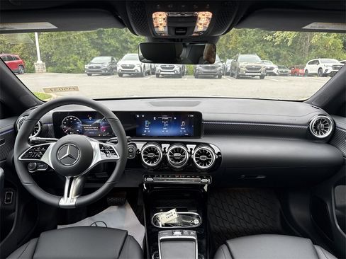 New 2026 Mercedes-Benz CLA 250 4MATIC image 21