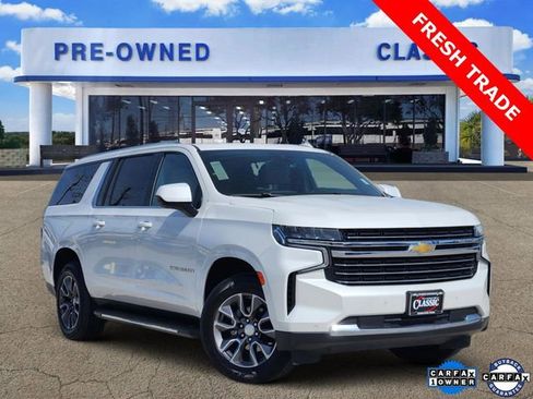 Used 2023 Chevrolet Suburban LT image 1