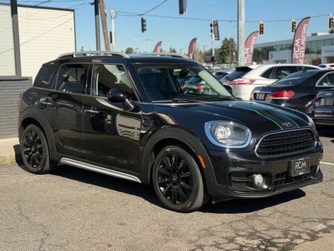 Used 2018 MINI Cooper Countryman image 3