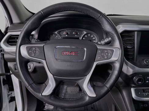 Used 2020 GMC Acadia SLT image 11