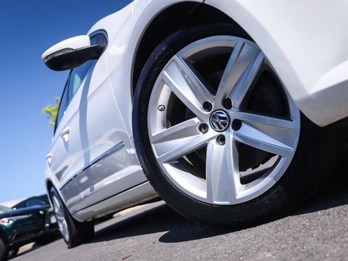 Used 2013 Volkswagen CC Sport FWD image 14