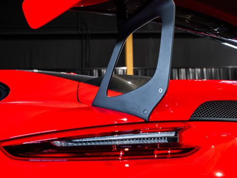 Used 2018 Porsche 911 GT2 RS RWD image 36