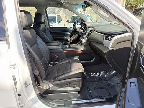 Used 2019 GMC Yukon XL SLT RWD image 27