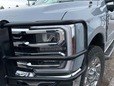 Used 2025 Ford F350 Lariat w/ Chrome Package image 29
