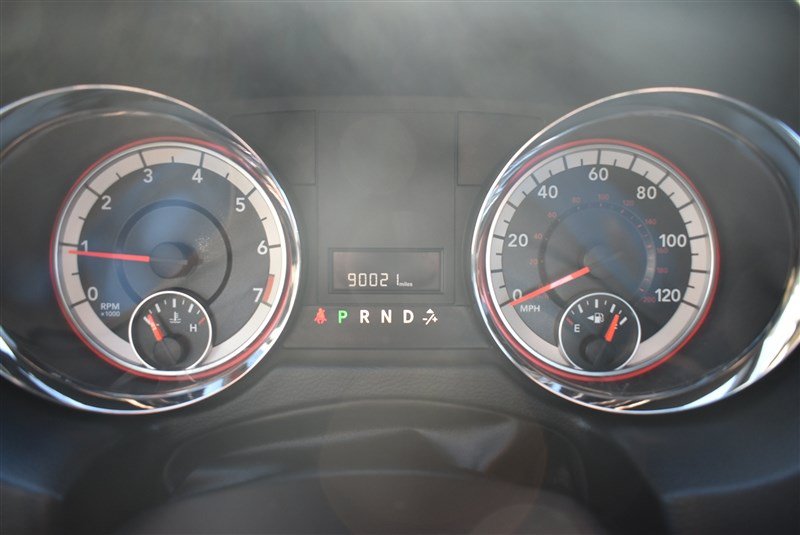 Used 2016 Dodge Grand Caravan SE FWD image 13