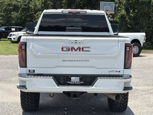 Used 2020 GMC Sierra 2500 AT4 w/ AT4 Premium Package AWD/4WD image 5