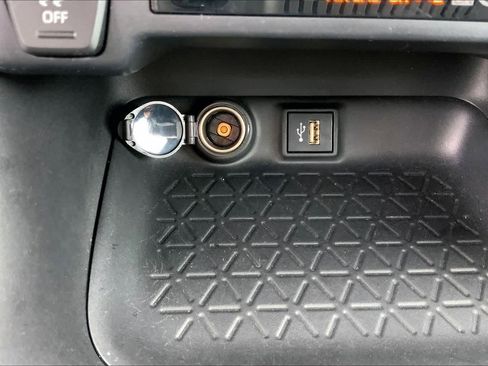 Used 2023 Toyota RAV4 LE image 31