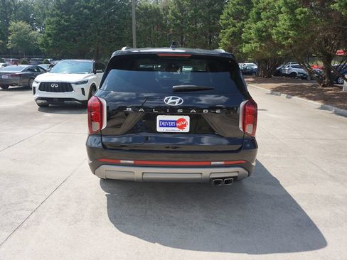 Used 2024 Hyundai Palisade Limited FWD image 25