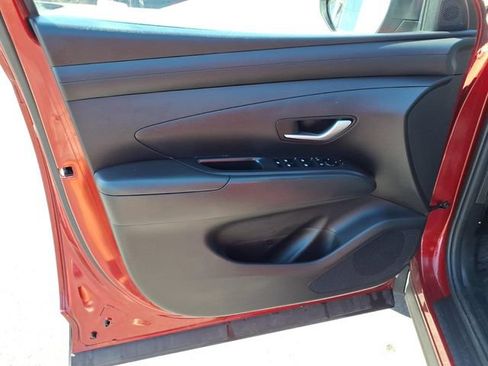 Used 2025 Hyundai Tucson SEL AWD/4WD image 16