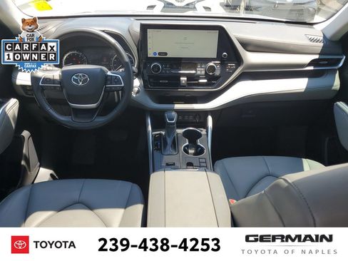 Used 2023 Toyota Highlander XLE FWD image 18