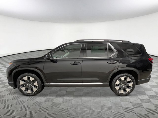New 2026 Honda Pilot Touring image 3