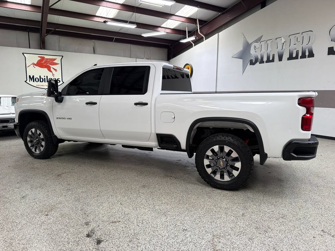 Used 2024 Chevrolet Silverado 2500 Custom w/ Custom Value Package AWD/4WD image 4