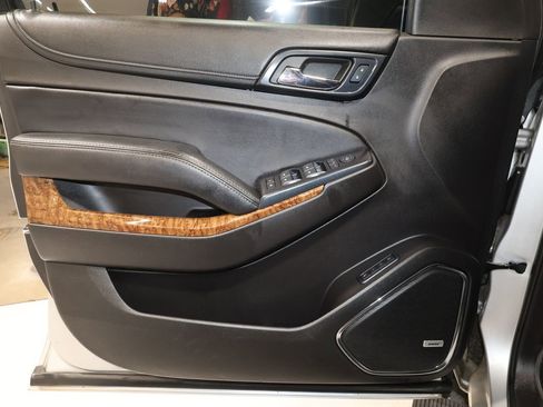 Used 2015 Chevrolet Tahoe LTZ image 14