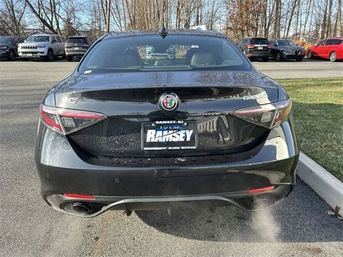 New 2025 Alfa Romeo Giulia AWD w/ Driving Assist Package image 16