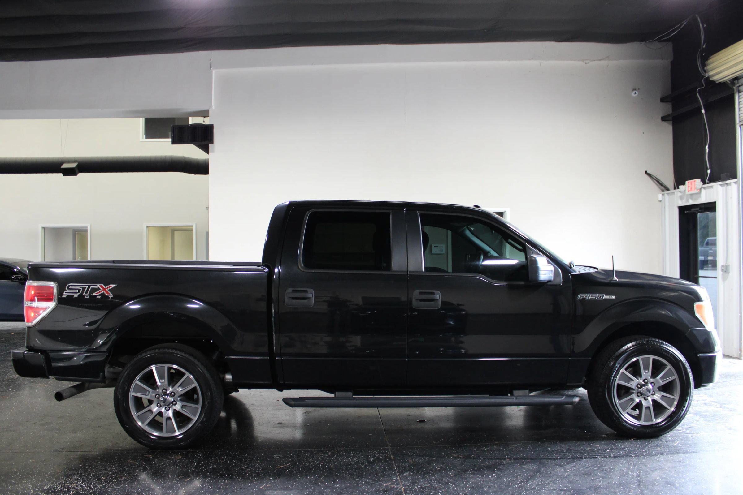 Used 2014 Ford F150 STX w/ Equipment Group 201A Mid RWD image 3