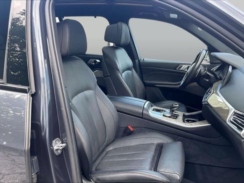 Used 2019 BMW X5 xDrive40i w/ M Sport Package AWD/4WD image 8