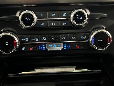 Used 2023 Ford F450 Lariat w/ Lariat Ultimate Package image 21