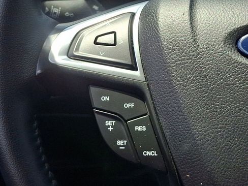 Used 2024 Ford Edge SEL AWD/4WD image 21