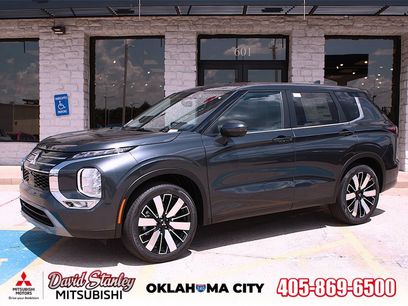 New 2025 Mitsubishi Outlander SE