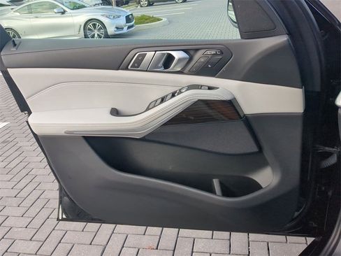 Certified 2023 BMW X7 xDrive40i w/ Parking Assistance Package image 32
