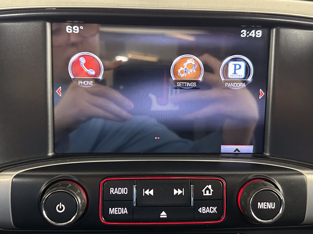 Used 2015 GMC Sierra 1500 SLE w/ SLE Value Package AWD/4WD image 15