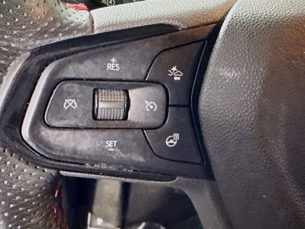 Used 2022 Chevrolet TrailBlazer RS FWD image 13
