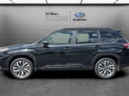 Used 2025 Subaru Forester Touring AWD/4WD image 9