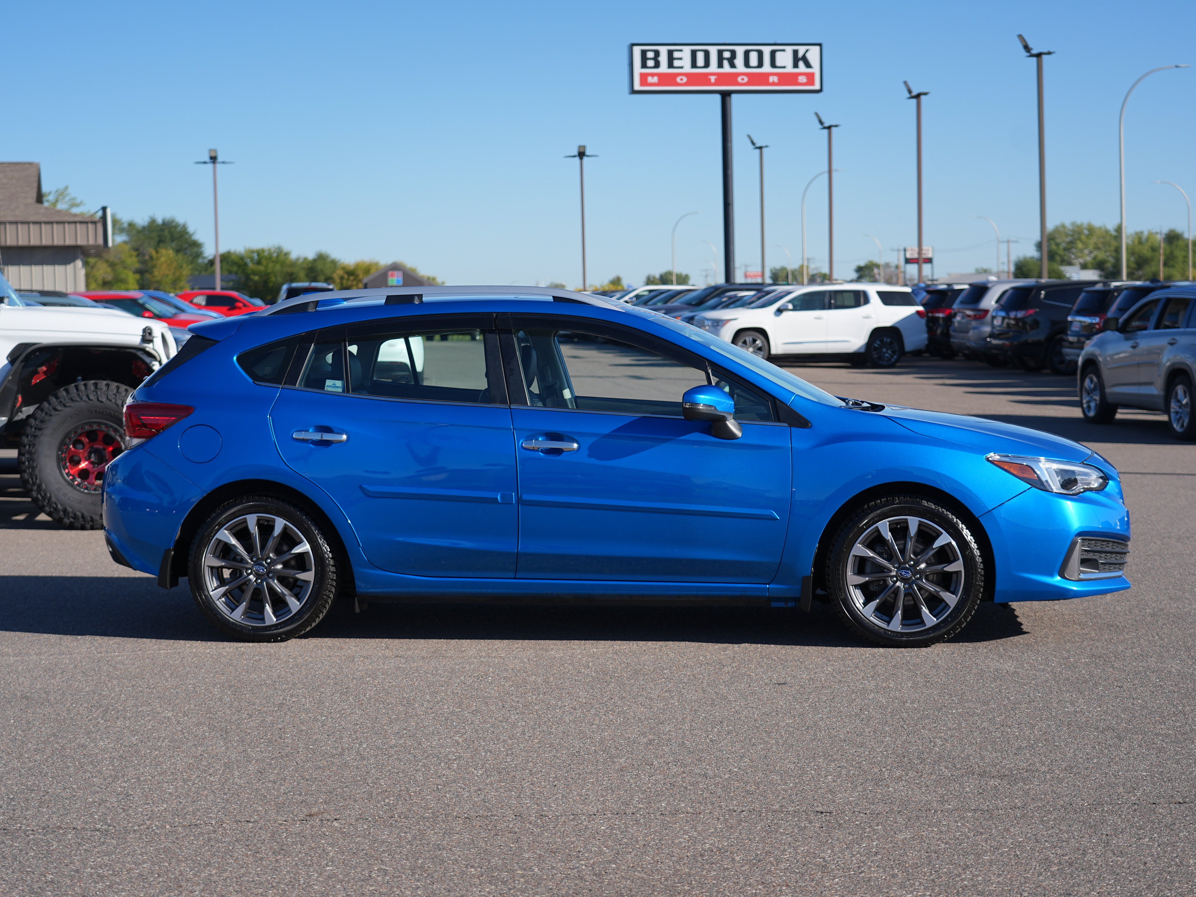 Used 2022 Subaru Impreza 2.0i Limited w/ Popular Package #2 AWD/4WD image 2