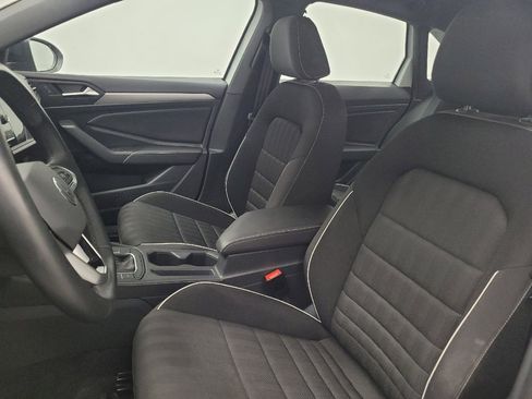 Used 2024 Volkswagen Jetta Sport image 17