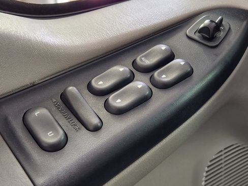 Used 2001 Ford F250 Lariat AWD/4WD image 17