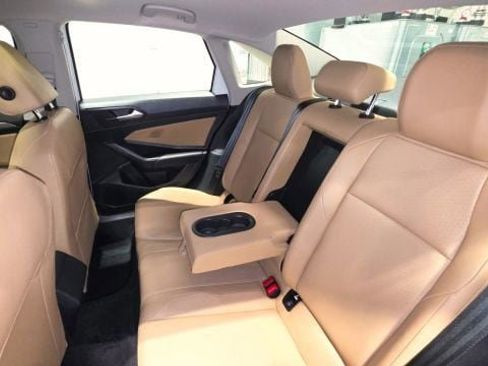 Used 2019 Volkswagen Jetta R-Line image 32