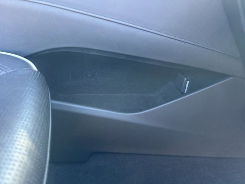 Used 2023 Cadillac Escalade ESV Premium Luxury image 64