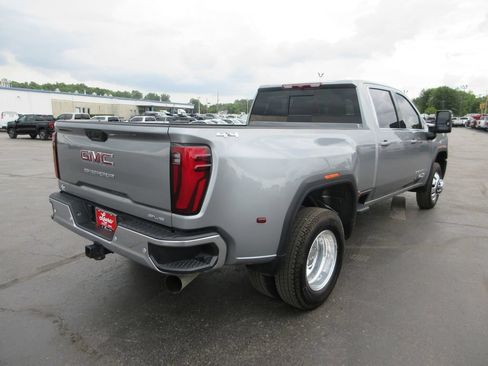 Certified 2025 GMC Sierra 3500 SLE w/ SLE Value Package AWD/4WD image 5