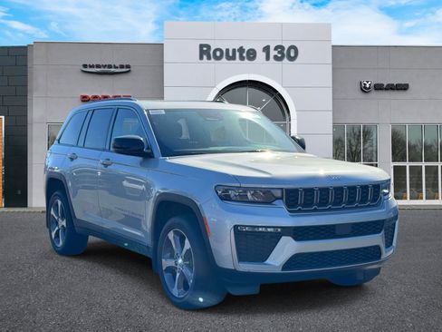 New 2026 Jeep Grand Cherokee Limited AWD/4WD image 1