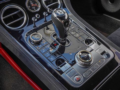 Used 2022 Bentley Continental GT Speed image 31