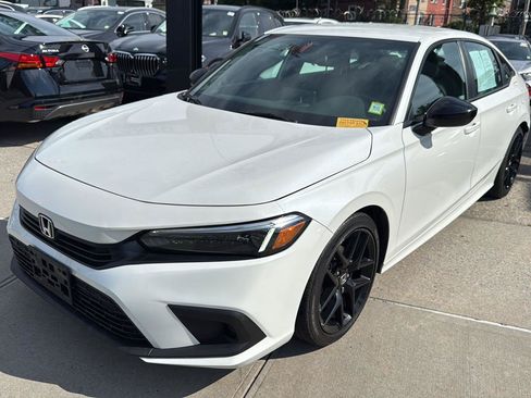 Used 2024 Honda Civic Sport image 1