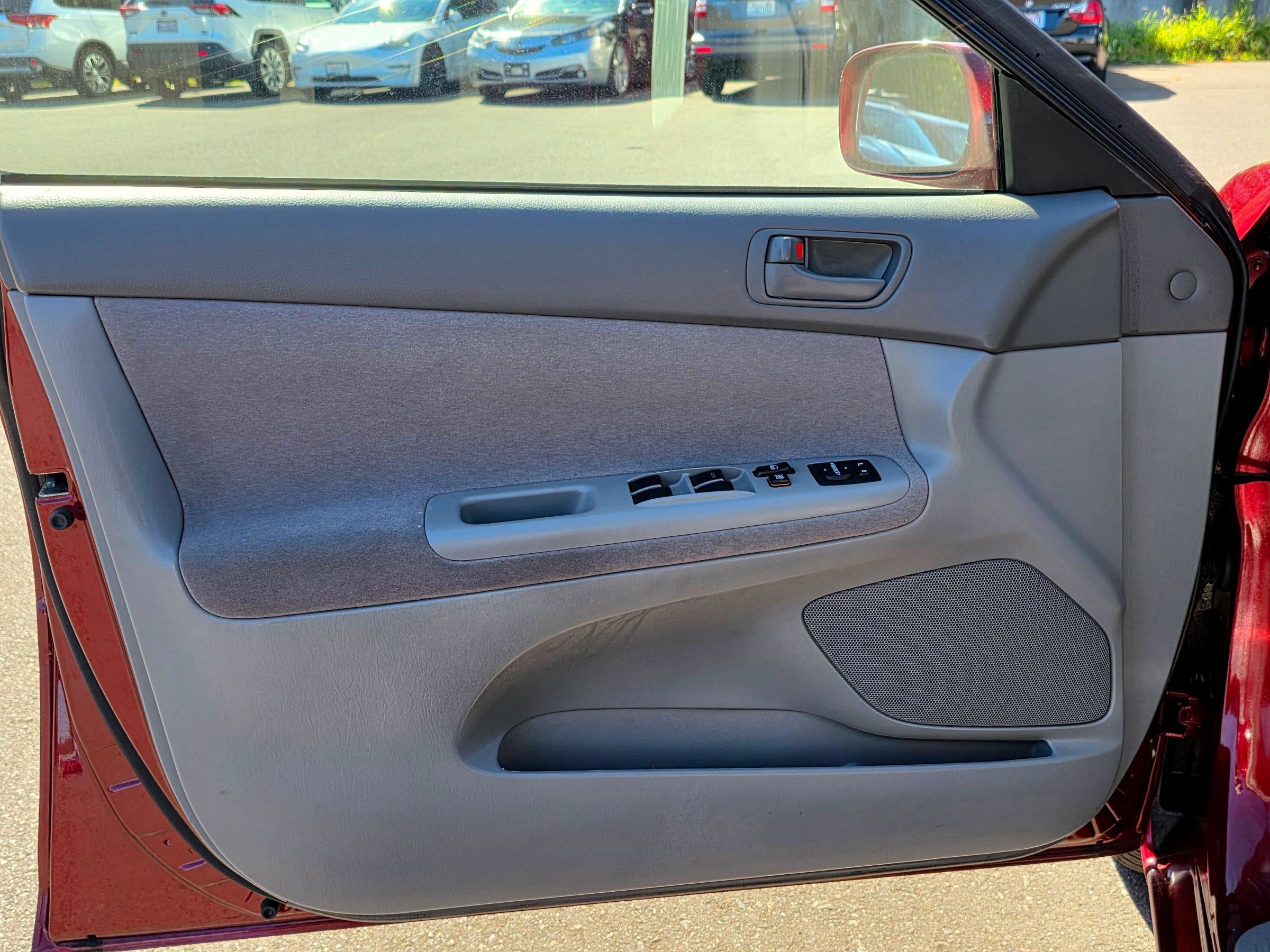 Used 2003 Toyota Camry LE FWD image 39