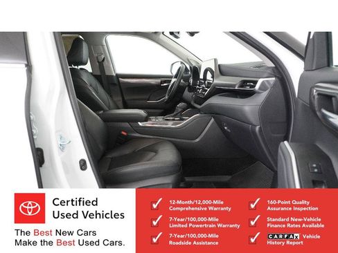 Certified 2025 Toyota Highlander Limited image 9