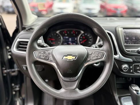 Used 2021 Chevrolet Equinox LT FWD image 17