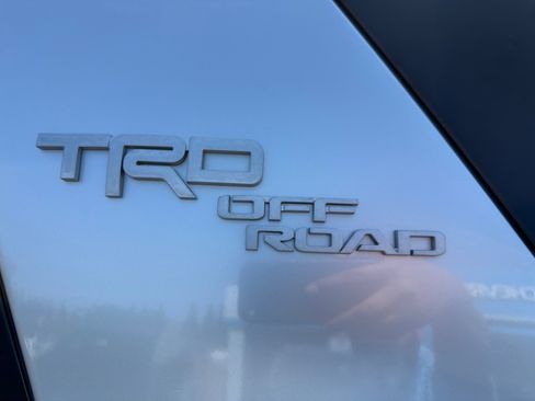 Used 2019 Toyota 4Runner TRD Off-Road image 39
