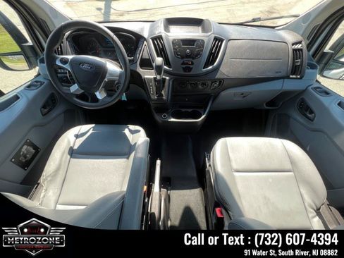 Used 2019 Ford Transit 250 148 High Roof RWD image 27