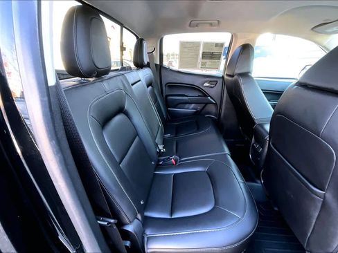 Used 2018 GMC Canyon SLT w/ Trailering Package image 17