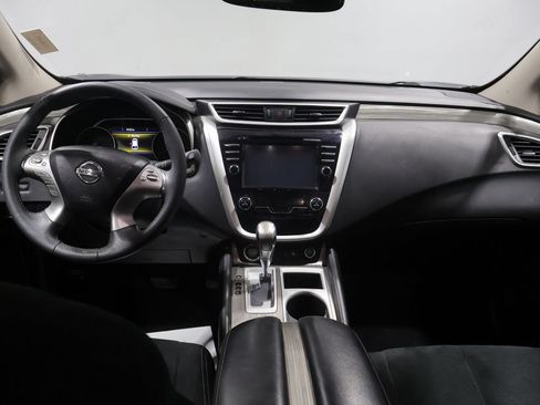 Used 2018 Nissan Murano SV AWD/4WD image 17