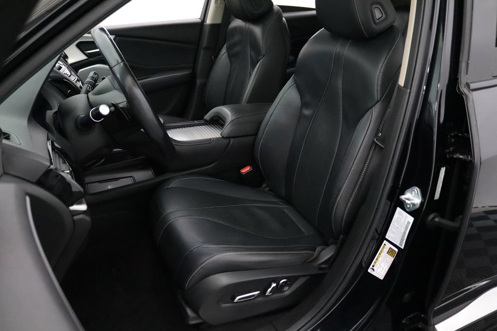 Certified 2024 Acura RDX w/ Technology Package AWD/4WD image 2