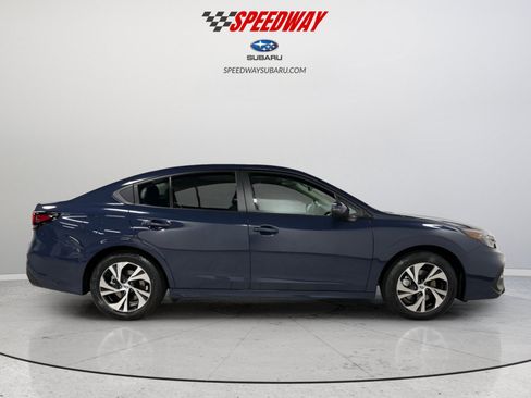 Used 2025 Subaru Legacy Premium AWD/4WD image 8