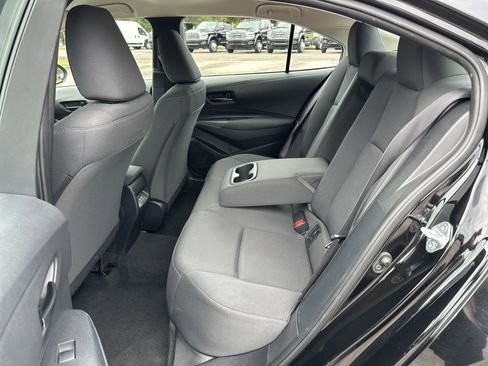 Used 2023 Toyota Corolla LE image 19