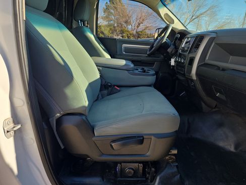 Used 2018 RAM 2500 Tradesman w/ Power & Remote Entry Group image 29