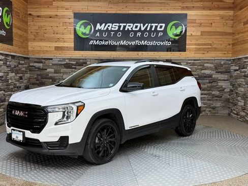 Used 2023 GMC Terrain SLE w/ Driver Convenience Package AWD/4WD image 5